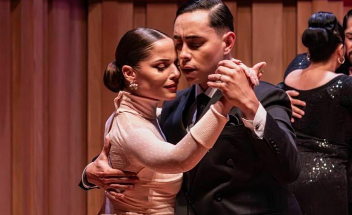 Suyay Quiroga &amp; Jhonny Carvajal